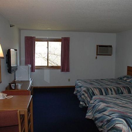 Amerivu Inn Warroad Экстерьер фото